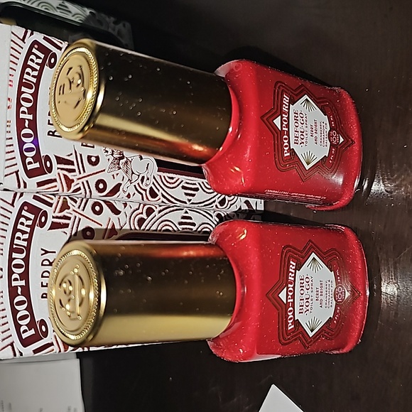 Poo-Pourri Berry Bum Bum Pink - 2 oz (2 pack) - Picture 2 of 2